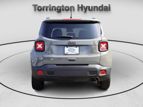 Used 2021 Jeep Renegade Latitude image 6