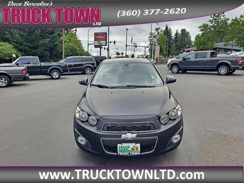 Used 2016 Chevrolet Sonic LT w/ Wheels and Fog Lamp Package image 8