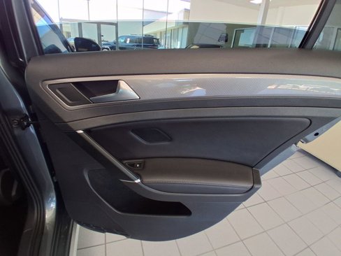 Used 2018 Volkswagen Golf Alltrack S image 22