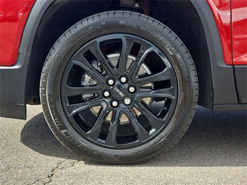 Used 2022 GMC Acadia SLE w/ Driver Convenience Package image 18