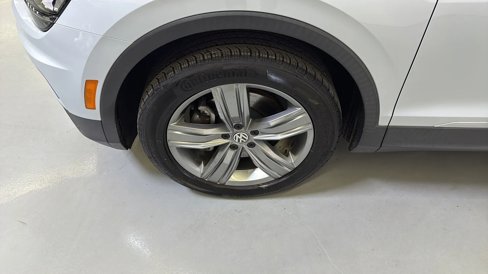 Used 2019 Volkswagen Tiguan SEL Premium w/ 3rd Row Seat Package image 35