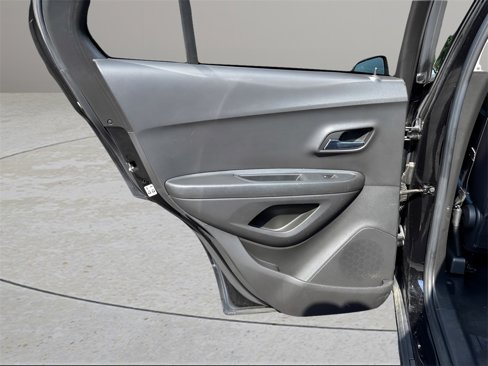 Used 2021 Chevrolet Trax LT image 20