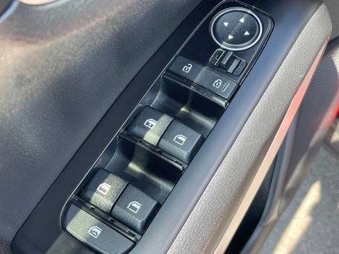 Used 2022 Kia Soul LX image 15