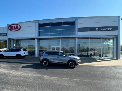 New 2025 Kia K4 LXS image 7
