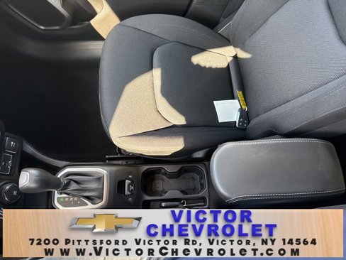 Used 2023 Jeep Renegade Latitude image 24