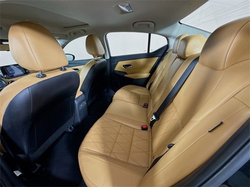 Used 2021 Nissan Sentra SV w/ SV Premium Package image 24