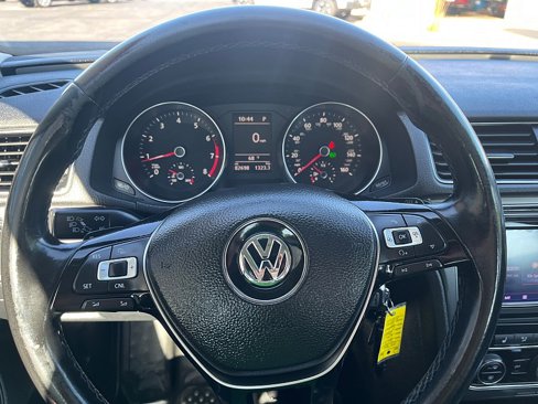 Used 2017 Volkswagen Passat 1.8T R-Line image 24