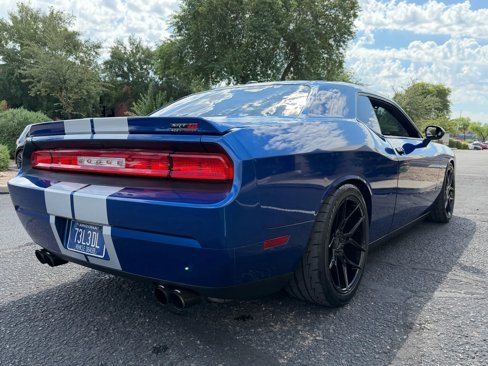 Used 2012 Dodge Challenger SRT8 w/ Premium Sound Group image 9