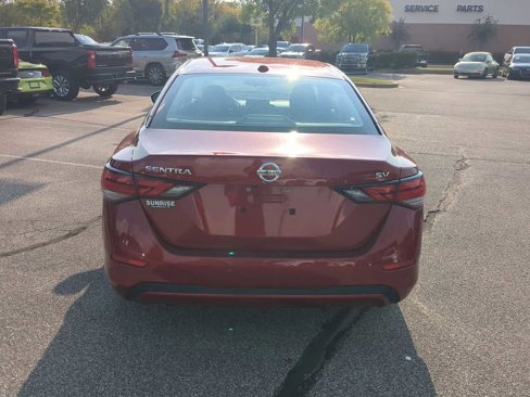 Used 2021 Nissan Sentra SV image 7
