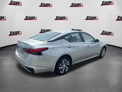Used 2022 Nissan Altima 2.5 S image 5