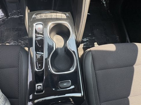 Used 2023 Buick Envision Preferred image 25