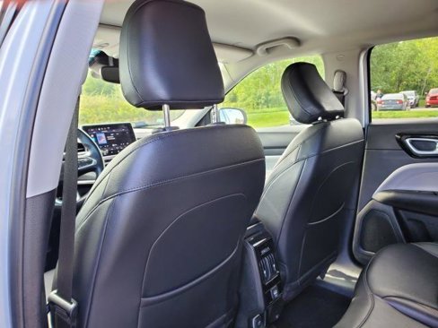 Used 2022 Jeep Compass Limited image 25