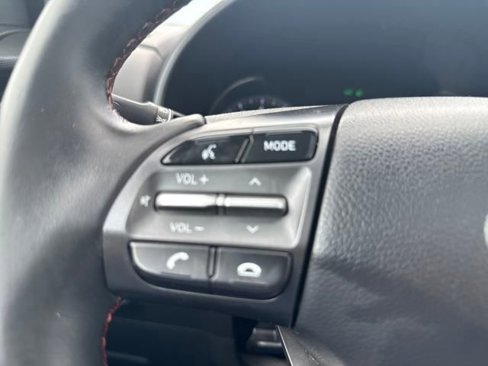 Used 2020 Hyundai Kona Ultimate image 16