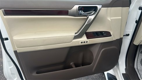 Used 2015 Lexus GX 460 image 10