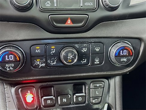 Used 2019 GMC Terrain SLT w/ Preferred Package image 13