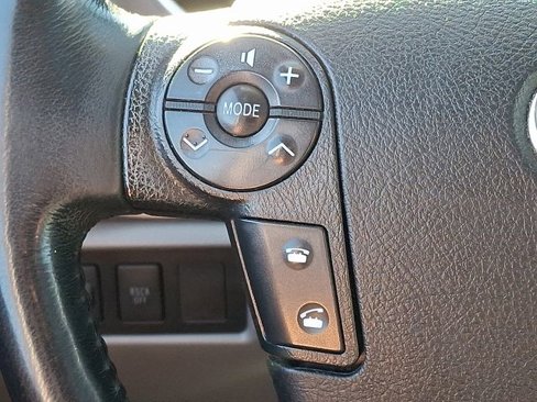 Used 2010 Toyota Tundra Limited image 23