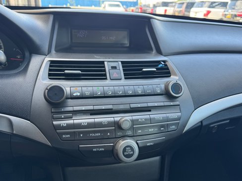 Used 2012 Honda Accord LX image 8