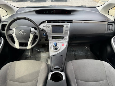 Used 2015 Toyota Prius Prime Advanced image 18