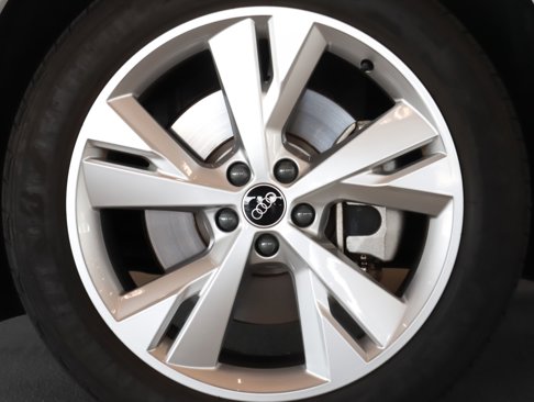 Certified 2023 Audi Q4 e-tron Premium Plus image 7