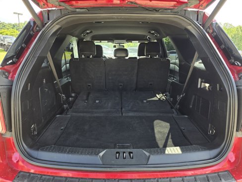 Used 2020 Ford Explorer XLT w/ Equipment Group 202A image 15