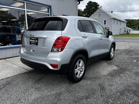 Used 2020 Chevrolet Trax LS w/ Tint and Cruise Package image 6