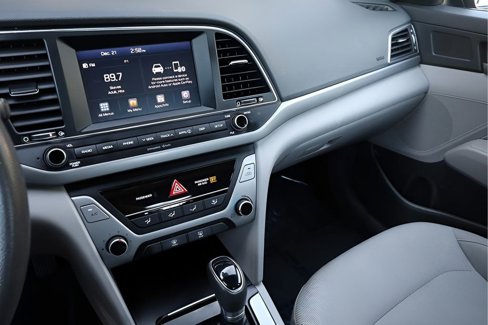 Used 2018 Hyundai Elantra SEL image 19