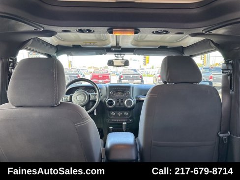 Used 2016 Jeep Wrangler Rubicon w/ Power Convenience Group image 39