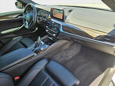 Used 2019 BMW 530e w/ Convenience Package image 23