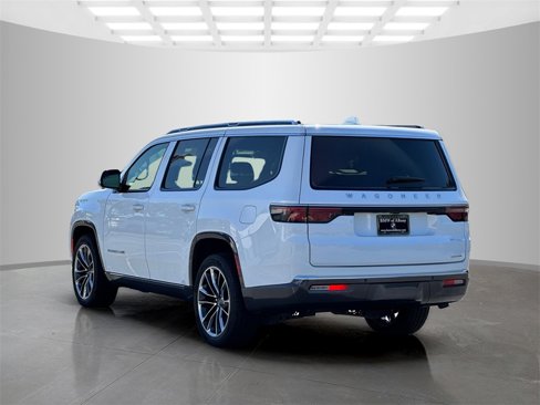 Used 2022 Jeep Wagoneer Series III w/ Premium Group I image 4