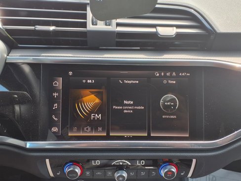 New 2025 Audi Q3 2.0T Premium image 19