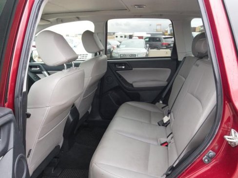 Used 2016 Subaru Forester 2.5i Touring w/ Eyesight & Navigation System image 28