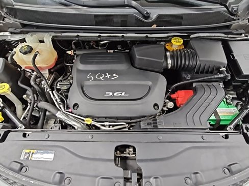 Used 2017 Chrysler Pacifica LX image 37