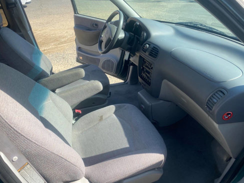 Used 1997 Nissan Quest XE image 11