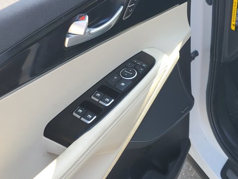 Used 2016 Kia Sorento SX w/ SXL Technology Package image 15