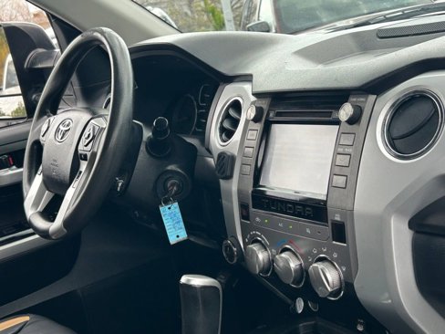 Used 2018 Toyota Tundra SR5 image 19