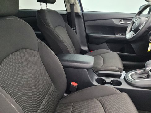 Used 2019 Kia Forte LXS image 21
