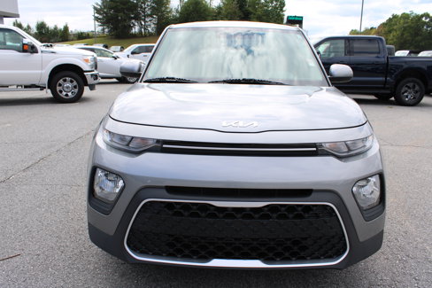 Used 2022 Kia Soul LX image 3