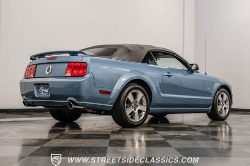 Used 2006 Ford Mustang GT image 26