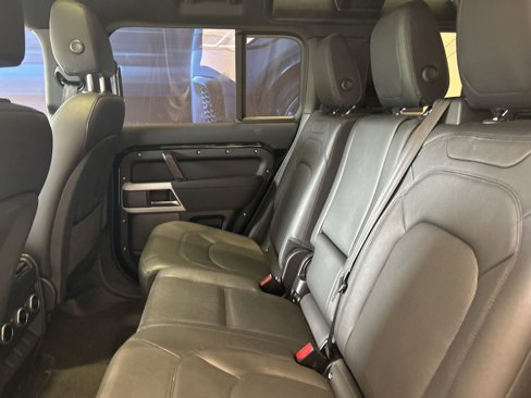 Used 2023 Land Rover Defender 110 S image 13