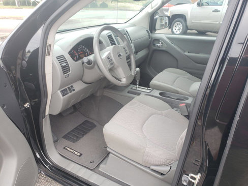 Used 2019 Nissan Frontier SV w/ Value Truck Package image 8