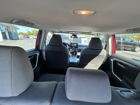 Used 2019 Toyota RAV4 XLE image 22