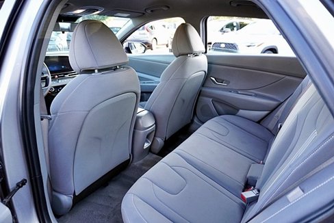 Certified 2024 Hyundai Elantra SEL image 16