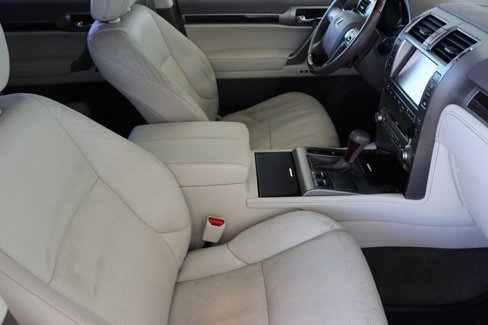 Used 2017 Lexus GX 460 image 33