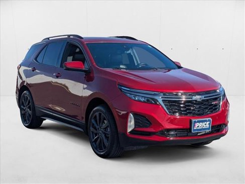 Used 2023 Chevrolet Equinox RS image 3