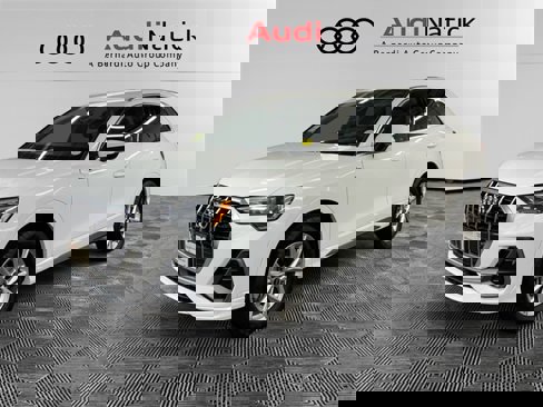 Certified 2021 Audi Q3 2.0T Premium w/ Convenience Package image 1