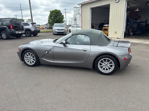 Used 2004 BMW Z4 2.5i image 6