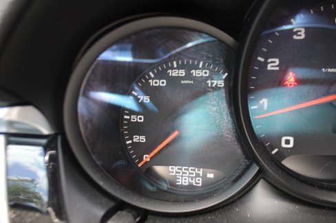 Certified 2018 Porsche Macan image 28