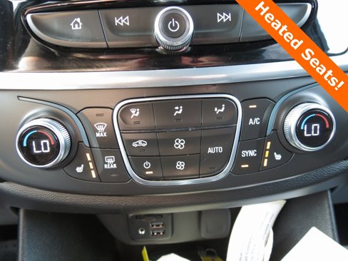 Used 2022 Chevrolet Traverse LT w/ LT Premium Package image 26