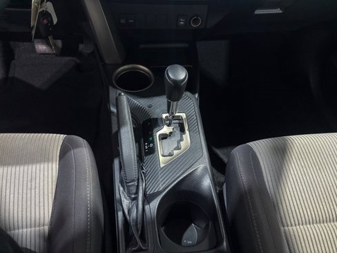 Used 2015 Toyota RAV4 XLE image 19