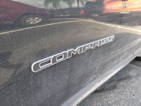 Used 2021 Jeep Compass Latitude w/ Sun and Sound Group image 9